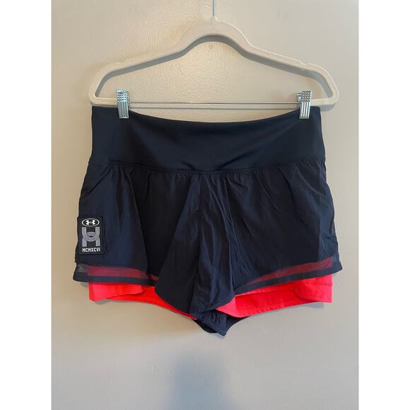 NWT $65 Under Armour Women's Size XL Run Everywhere Short Black Red Loose - Picture 1 of 7